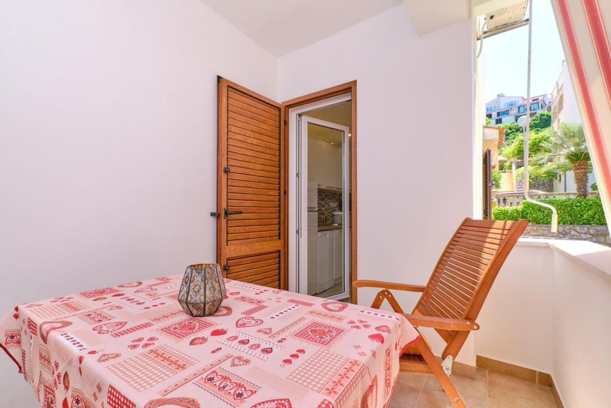 Apartments Enna Mali Lošinj Exterior foto